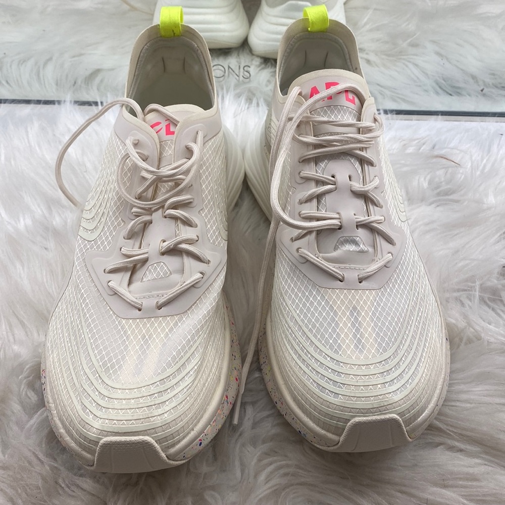 Apl Streamline Pristine Multi Speckle - image 1